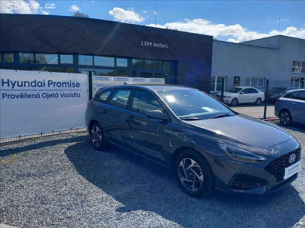 Hyundai i30, 1,5 l COMFORT 16"